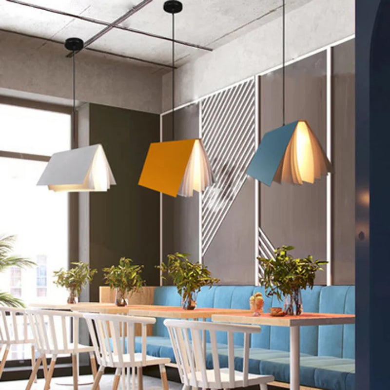 suspension lumières livre décoration moderne salle d'étude bibliothèque boutique décor enfants enfants décor