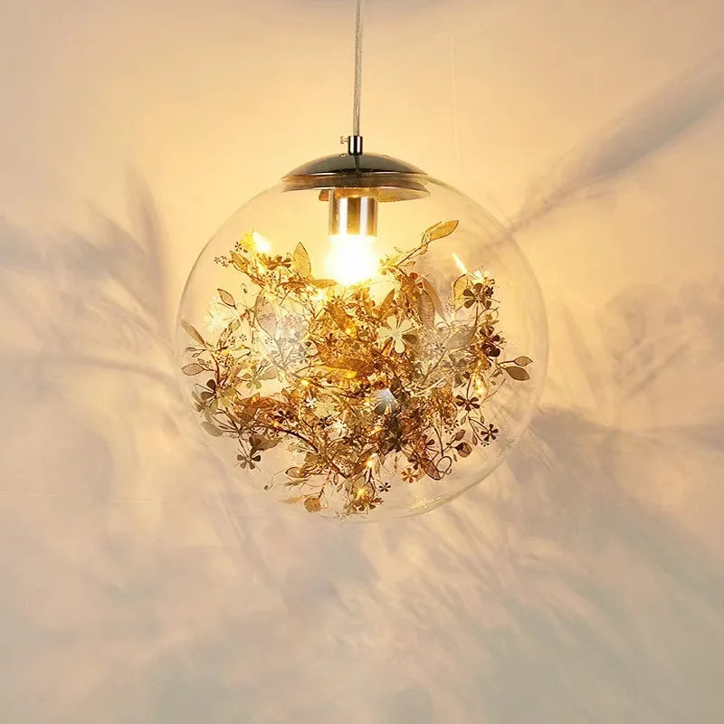 suspension moderne en verre et métal design avec fleur