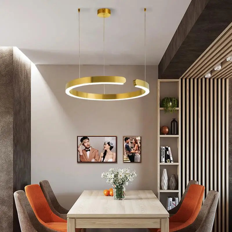 suspension LED en anneaux de luxe pour ambiance moderne