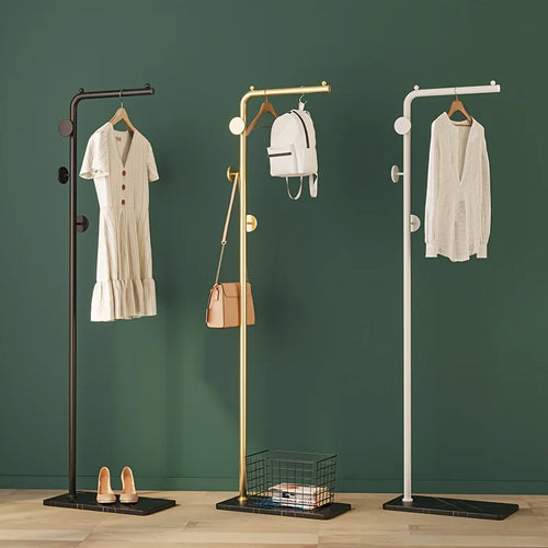 porte-vêtements minimaliste gain de place support moderne pour vêtements
