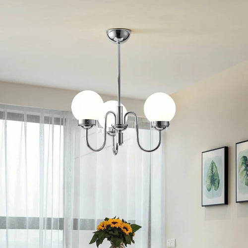 suspension minimaliste en verre et fer pour intérieur médiéval