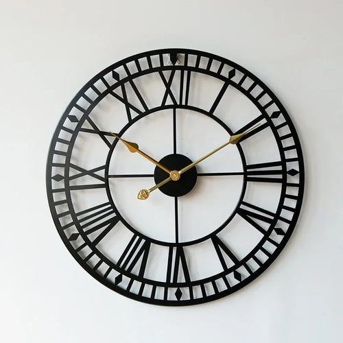 horloge murale vintage en métal style industriel pour décoration intérieure