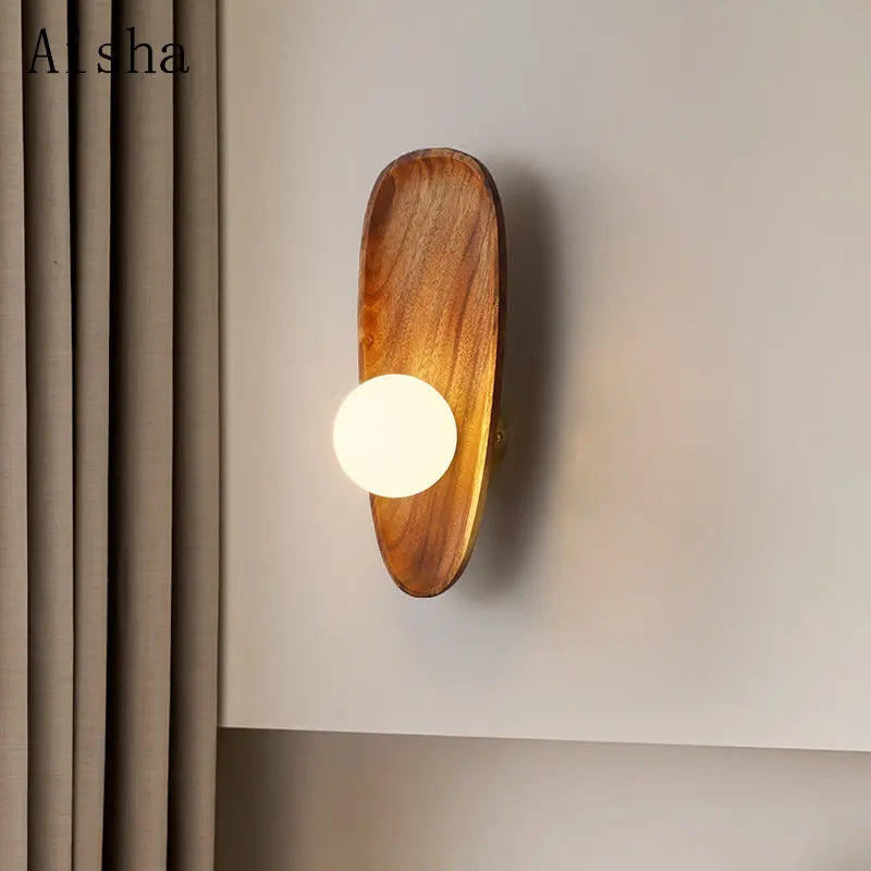 Applique murale LED en bois de noyer
