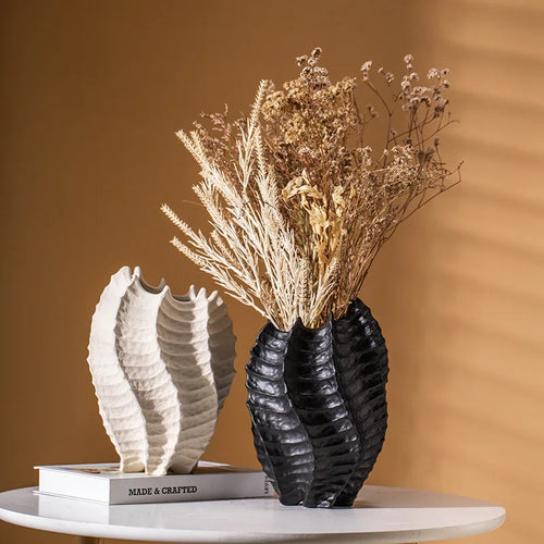 vase en céramique artisanat abstrait pour décoration florale