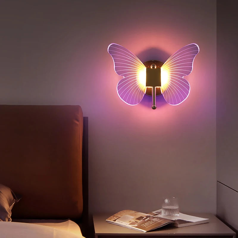 Applique murale LED papillon colorée