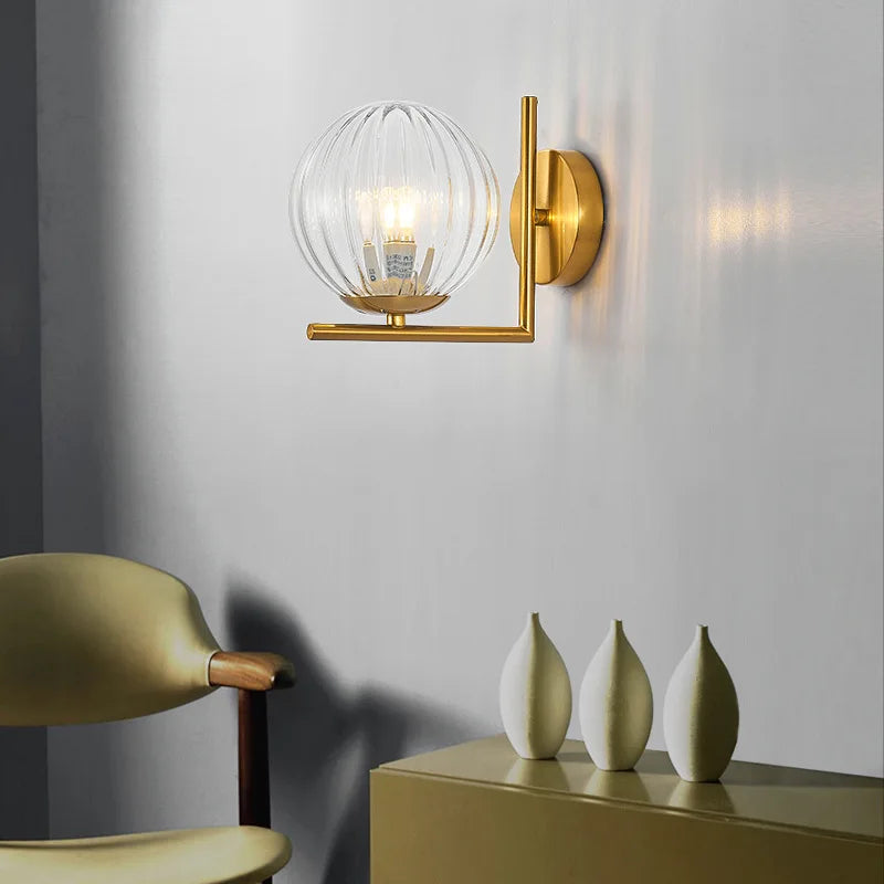 applique murale led moderne en fer avec abat-jour en verre