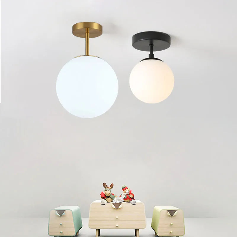 Plafonnier rond boule verre laiteux