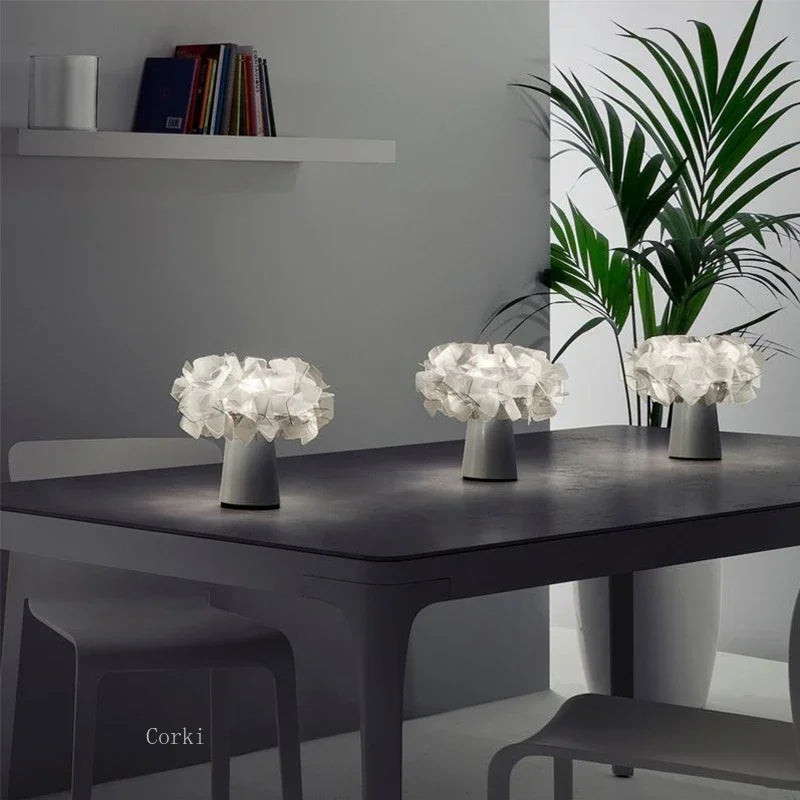 lampe de bureau moderne en plastique design floral décoratif