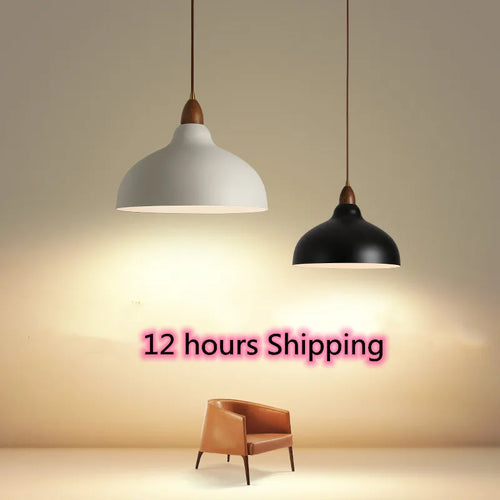 Suspension nordique minimaliste en métal noir et blanc