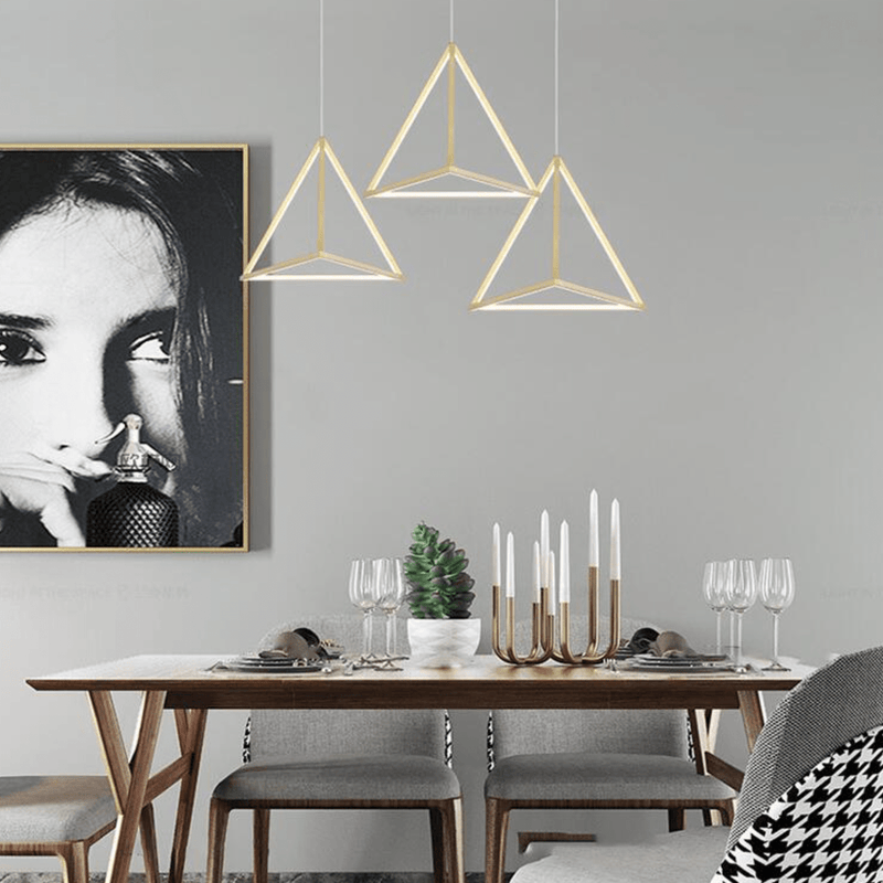Suspension design pyramide à LED Novelty