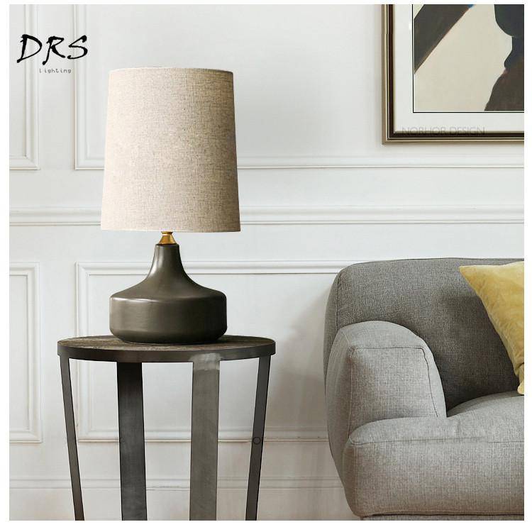 Lampe à poser en céramique design avec abat-jour en tissu Mariage