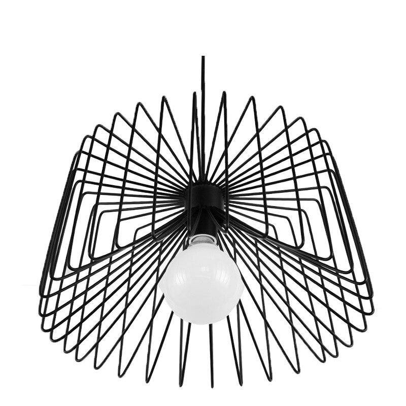 Suspension cages en métal de plusieurs formes Antique