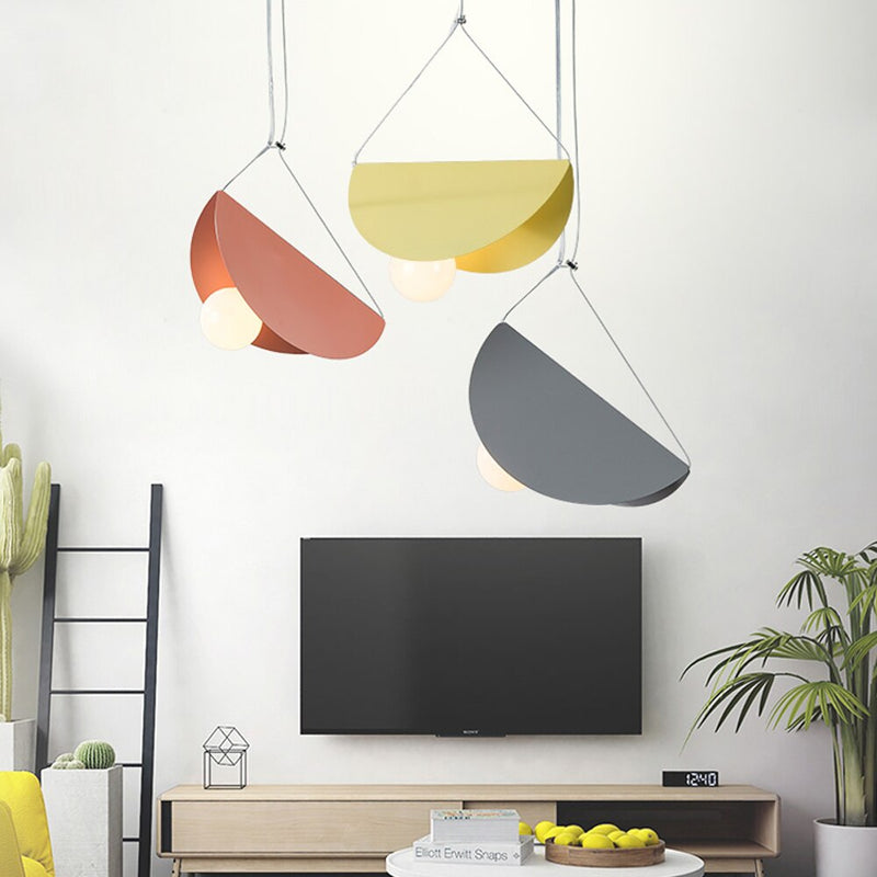 Suspension moderne LED abat-jour circulaire plat et plié Kaia