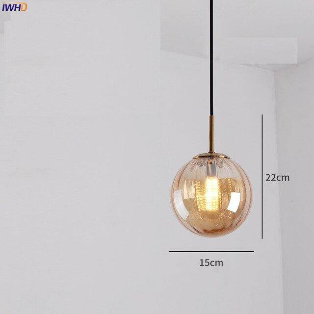 Suspension design LED boule en verre coloré style Hang