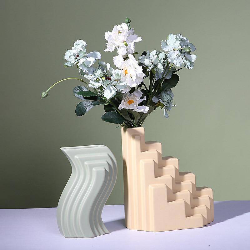 Vase moderne aux formes géométriques style Floride C