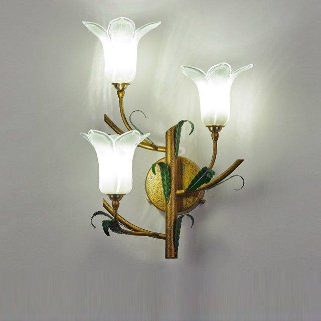 Applique murale rustique LED avec abat-jour style fleur colorée
