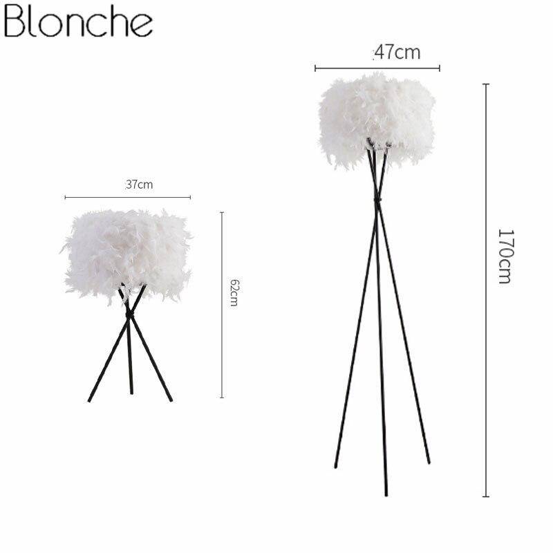 Lampadaire LED à plumes sur trois pieds Room