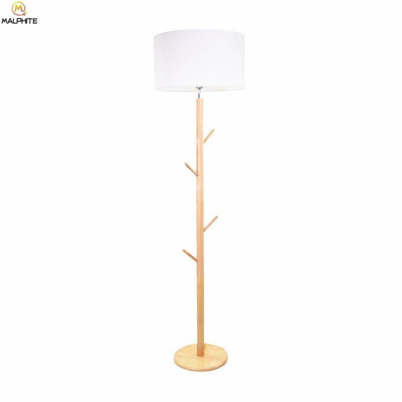 Lampadaire avec abat-jour en tissu et pied en bois à branches