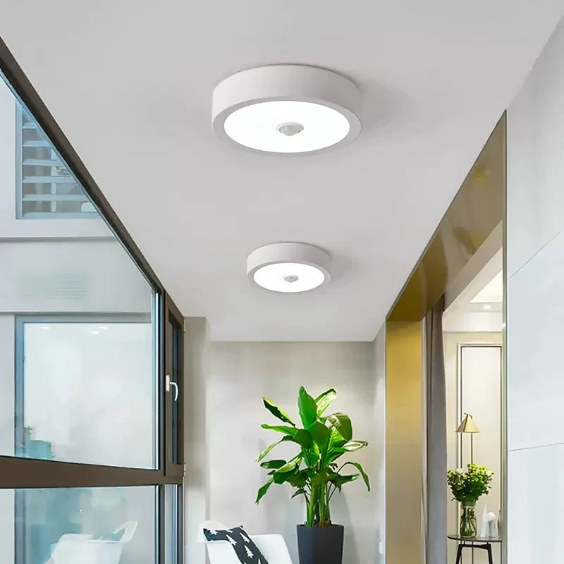 Moderner LED-Deckenleuchte Dekorativ Für Helles Und Elegantes Interieur - vue 3 sur 10