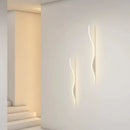 Moderne LED-Wandleuchte in S-Form für dekorative Beleuchtung
