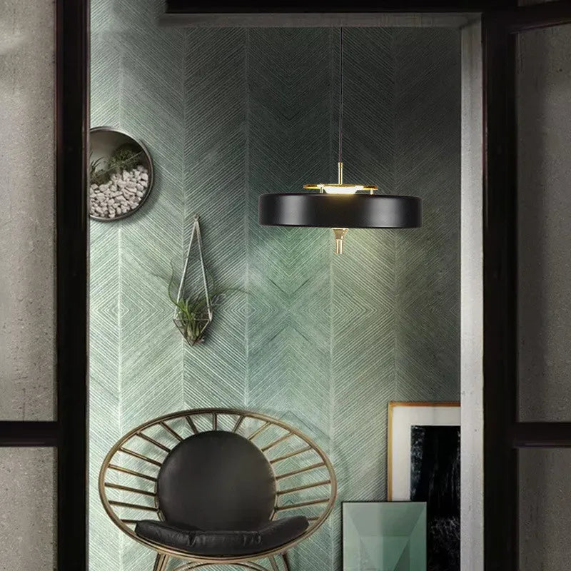 Nordic Revolve LED-Pendelleuchte aus Metall modern für Restaurant und Bar - vue 3 sur 9