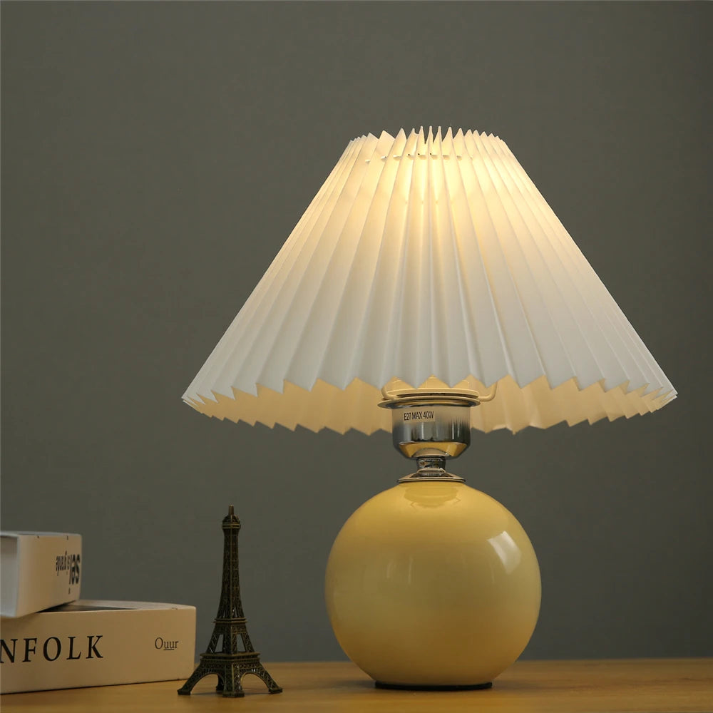 Lampe plissée bois rotin moderne LED bureau et table - vue 3 sur 21