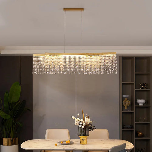 lustre moderne en cristal pour décoration intérieure élégante