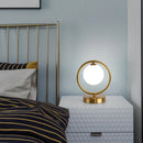 Goldene LED-Tischlampe mit Glaskugel