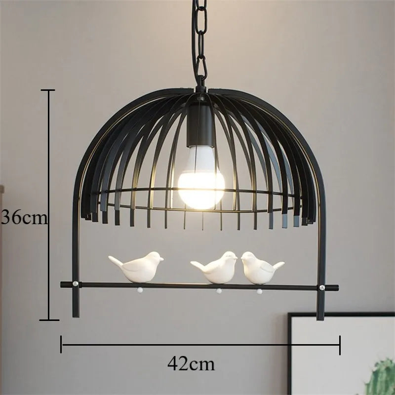 Moderne Pendelleuchte aus Eisen mit Vogel-Design für stilvolle Inneneinrichtung