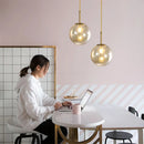 Moderne LED-Pendelleuchte aus Glas, schlichtes Design