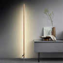 LED-Stehleuchte aus Holz