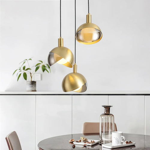 suspension LED en métal doré idéale pour décoration intérieure - vue 2 sur 7