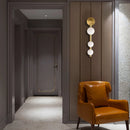 Dekorative moderne Wandleuchte im luxuriösen Stil für ein elegantes Interieur
