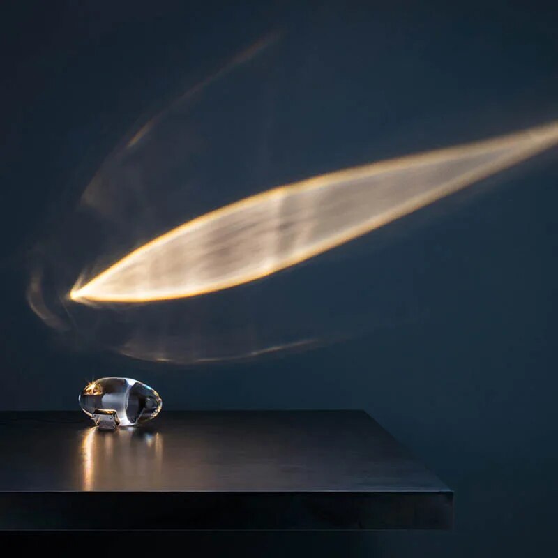 Lampe de table en cristal avec transmetteur en forme d'œuf - vue 6 sur 8