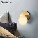 Moderne LED-Wandleuchte aus Glas für die Innendekoration