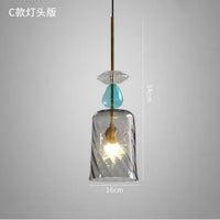 Moderne Pendelleuchte aus Glas für elegante Inneneinrichtung