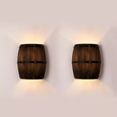 Retro-Wandleuchten in Fass-Optik aus Holz