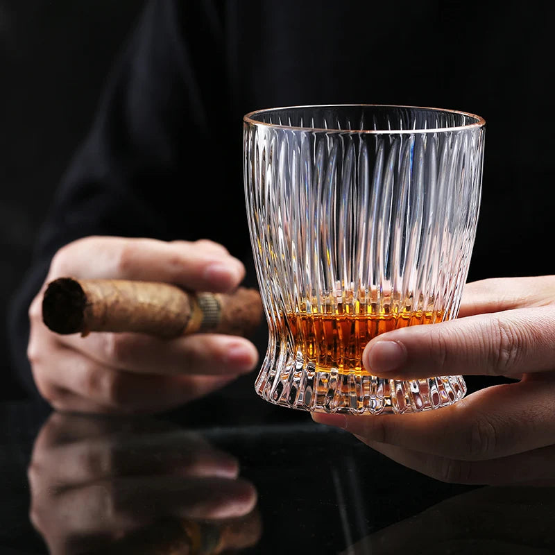 Verres whisky old fashioned style relief élégant - vue 3 sur 7