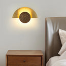 Wandleuchte Helix Crescent kreatives Design für ein einzigartiges Ambiente