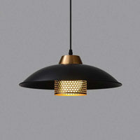 Moderne Pendelleuchte aus Metall für ein elegantes Interieur