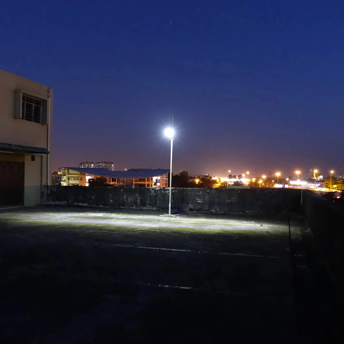 Außenleuchte Solar 30 LED mit Bewegungsmelder und drei Modi - vue 6 sur 6