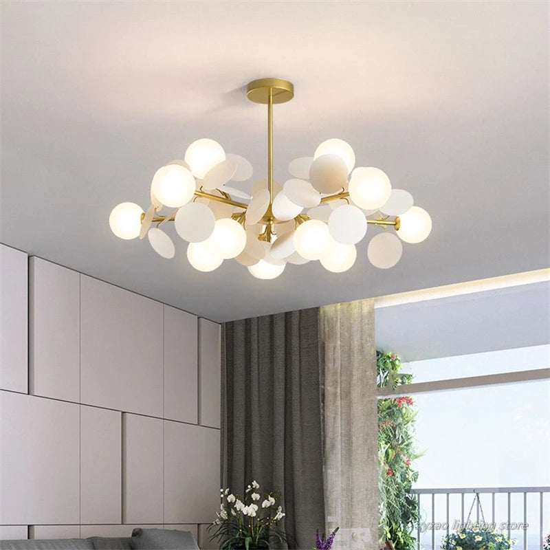 LED-Pendelleuchte im nordischen Design mit dekorativen Blumen aus Acryl - vue 3 sur 24