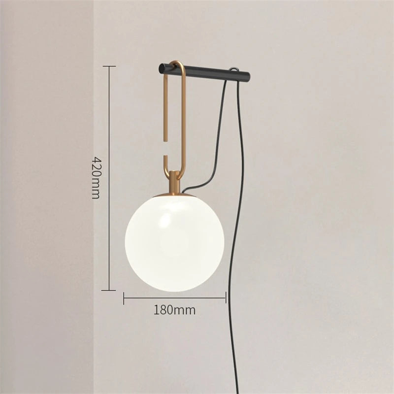 Design-Wandleuchte aus Glas für moderne Wohnräume