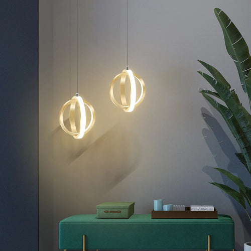 Nordische Designer-Pendelleuchte mit goldenem Ring - vue 4 sur 10