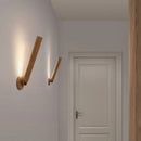 Wandleuchte aus Holz mit USB-Ladefunktion und einstellbarer Helligkeit