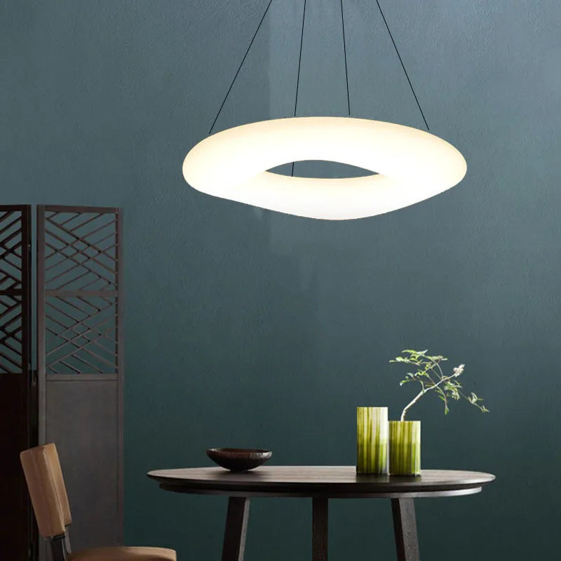 suspension led moderne anneau suspension luminaire 	 décor - vue 6 sur 9