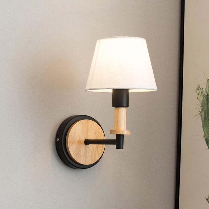 Appliques murales en bois nordique chambre lampe de chevet noir blanc moderne E14 tête de direction applique murale LED éclairage maison applique chambre décor