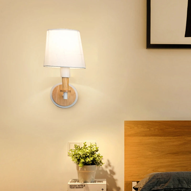 Appliques murales en bois nordique chambre lampe de chevet noir blanc moderne E14 tête de direction applique murale LED éclairage maison applique chambre décor