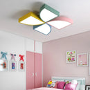 Moderner Deckenleuchte Design für Kinderzimmer, farbenfroh und hell