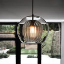 Luxuriöse Glas-Pendelleuchte für moderne Innenräume